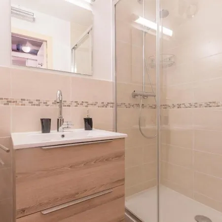 Apartment 6 Pers. A Chantemerle, Serre-chevalier - Balcon, Parking, 2 Etoiles - Fr-1-330e-34 *